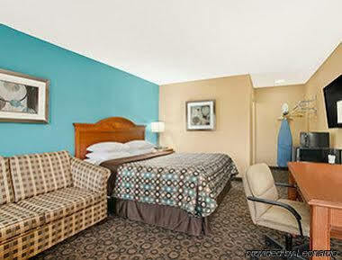 Super 8 By Wyndham Belleville St. Louis Area Exterior foto